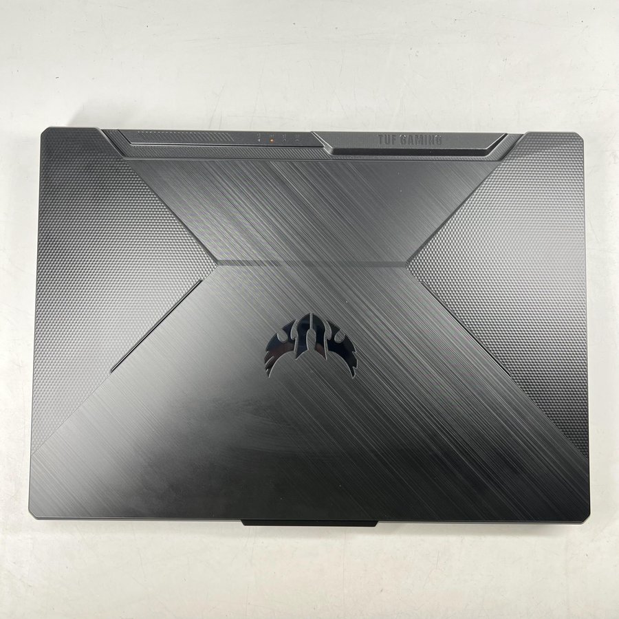 华硕【华硕 飞行堡垒8 / fx506l 系列】9成新 8g 512g固态 - 专业质检