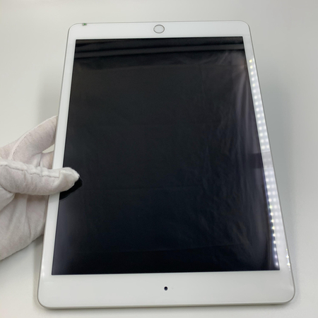 苹果ipad8102英寸20款wifi版银色32g国行95新真机实拍官保20220415