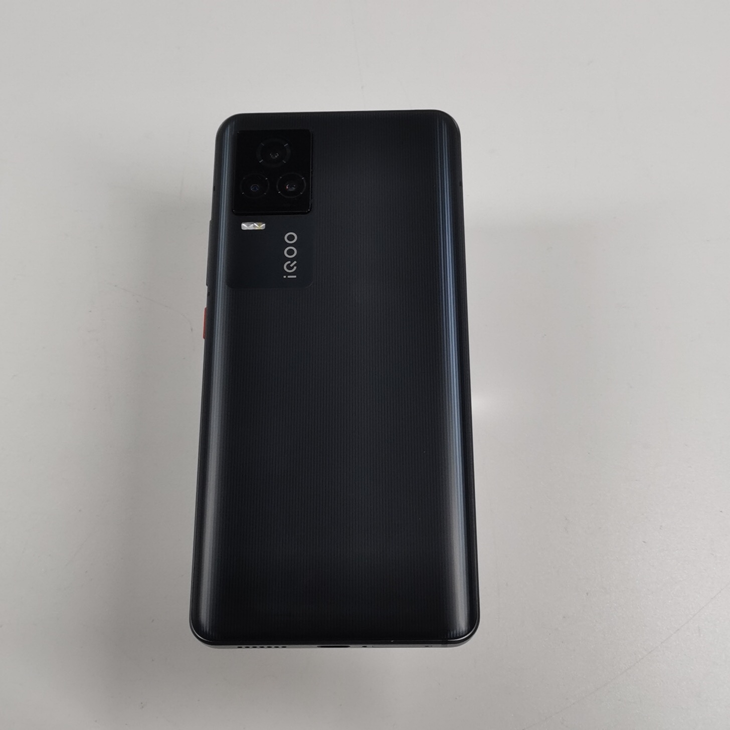 vivo【iQOO 7】全网通 黑境 12G/256G 国行 9成新 