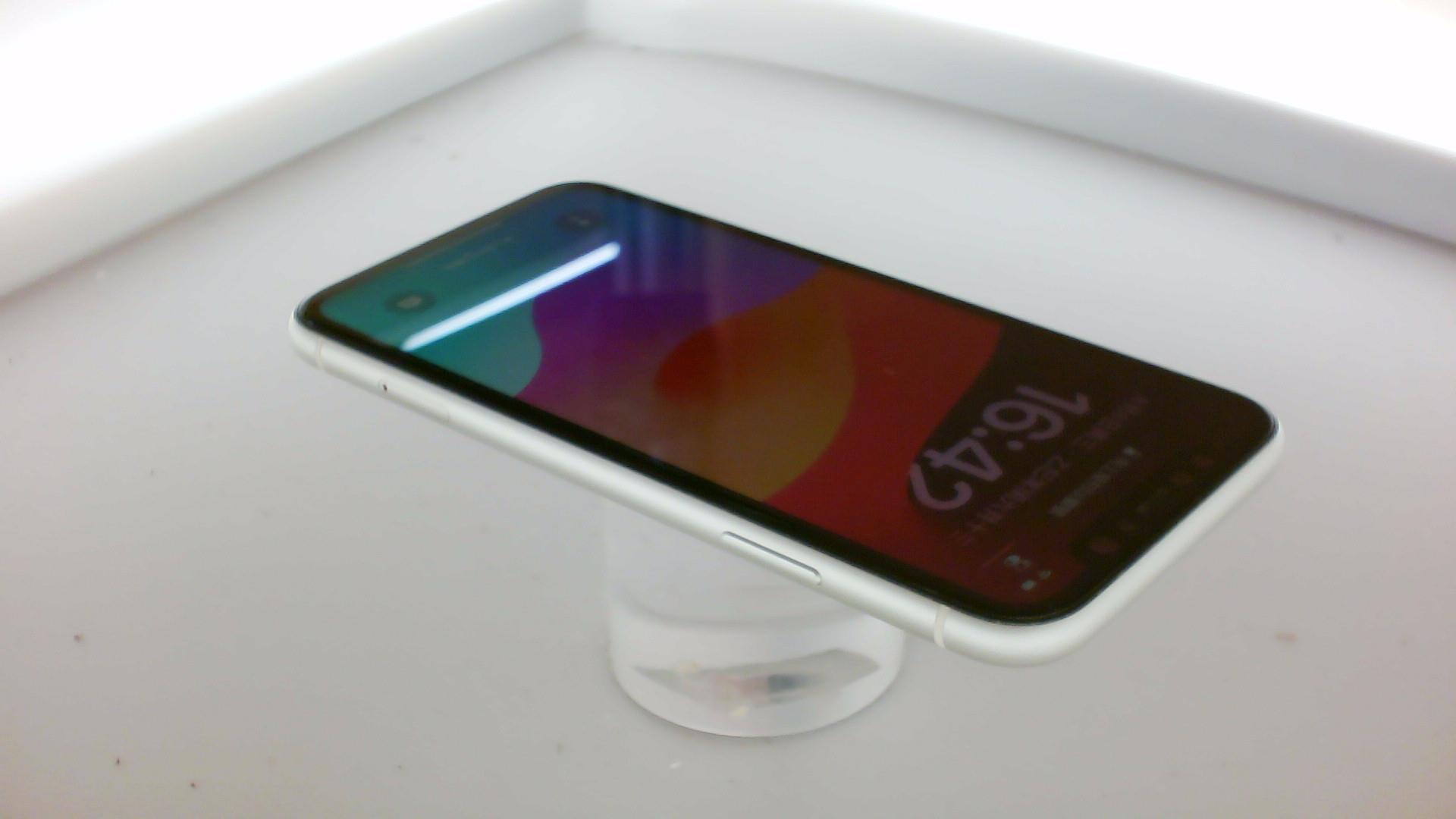 苹果【iPhone 11】白色 128G 国行 9成新 