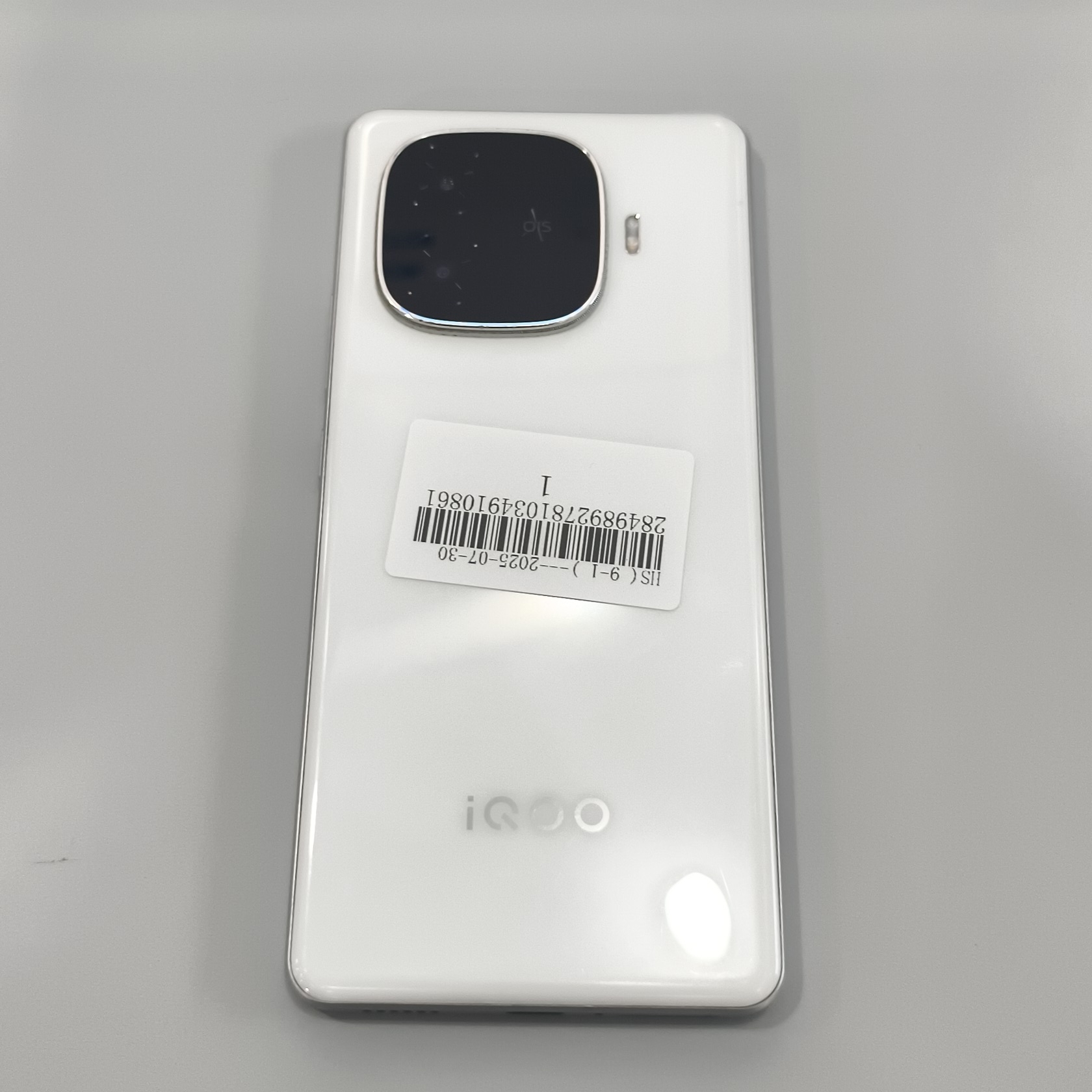 vivo【IQOO Z9 Turbo】9成新 