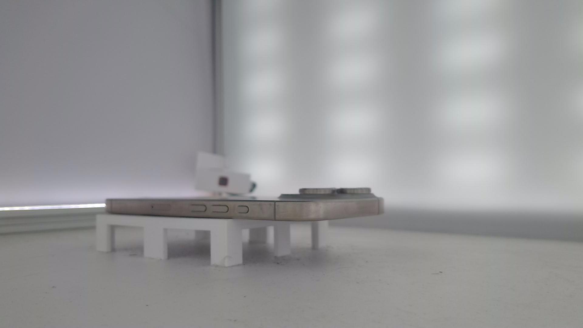 苹果【iPhone 16 pro】99新 