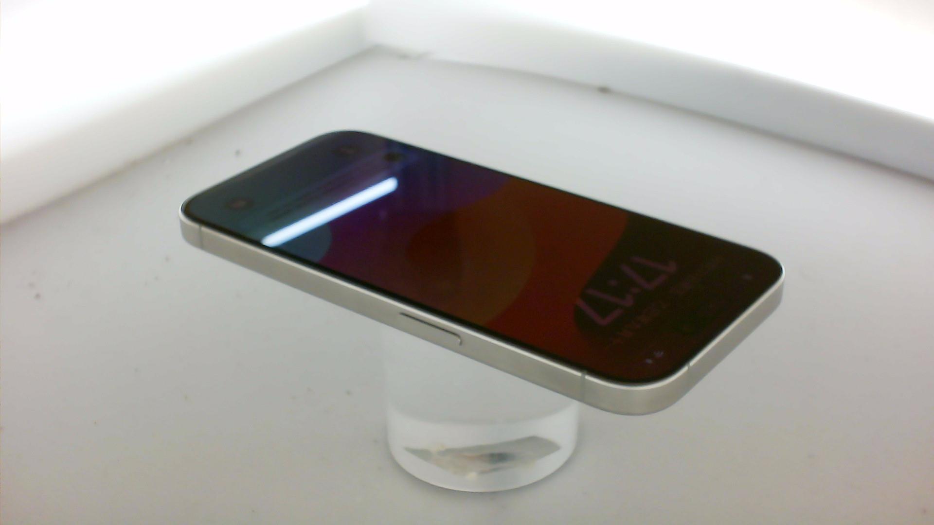 苹果【iPhone 15 Pro】95新 