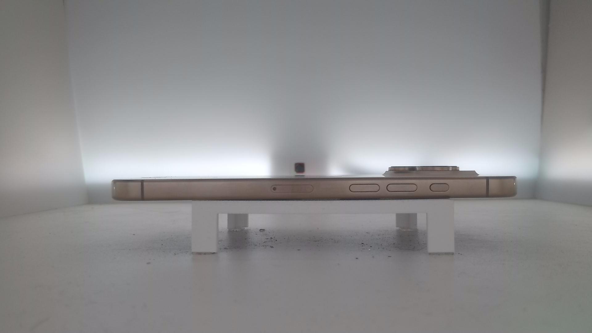 苹果【iPhone 16 pro max】9成新 