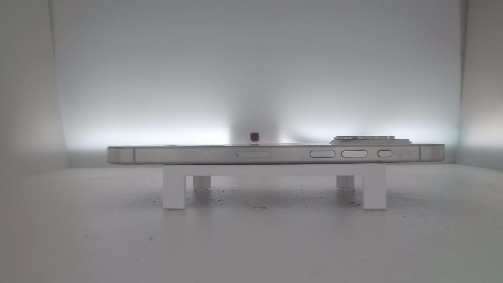 苹果【iPhone 15 Pro Max】8成新 