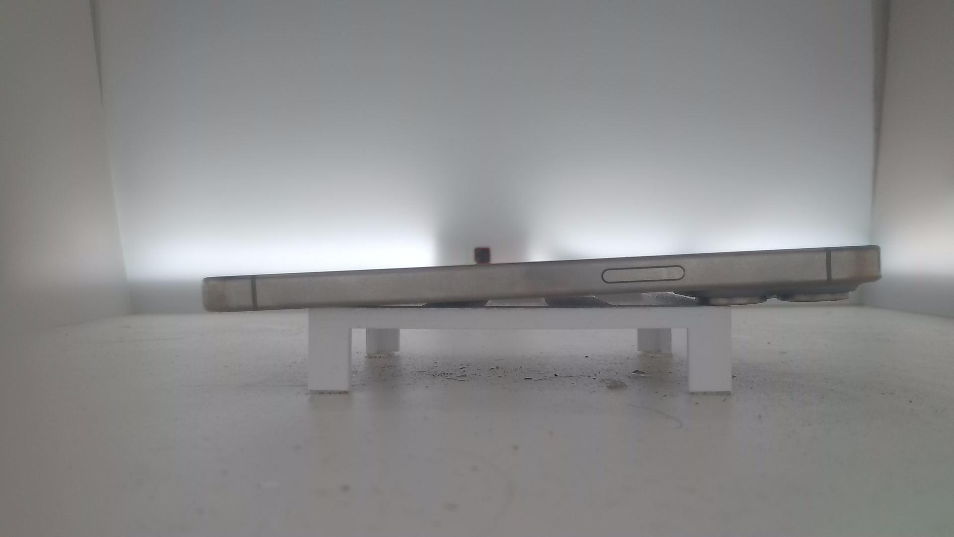 苹果【iPhone 15 Pro Max】9成新 