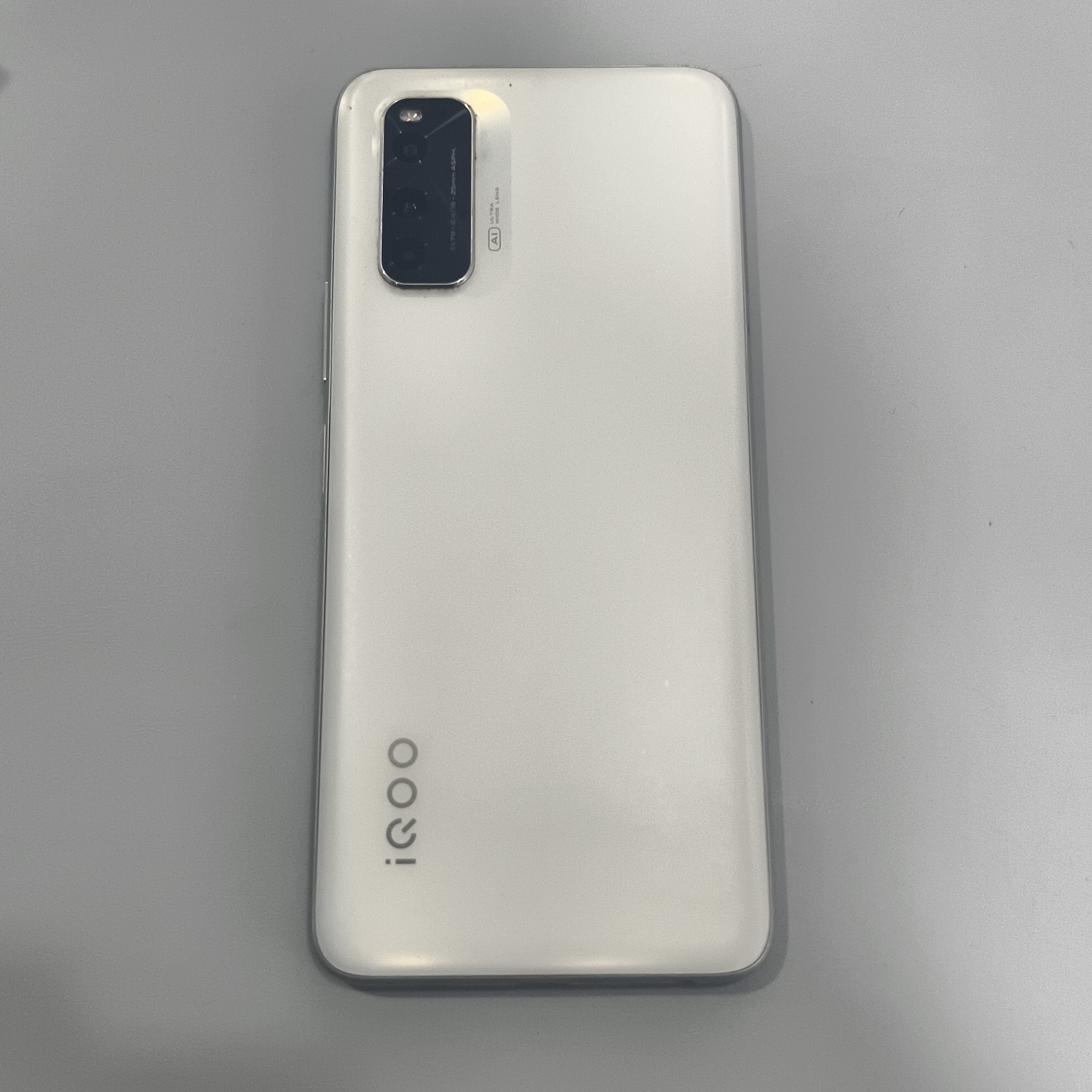 vivo【iQOO Neo5 活力版】9成新 