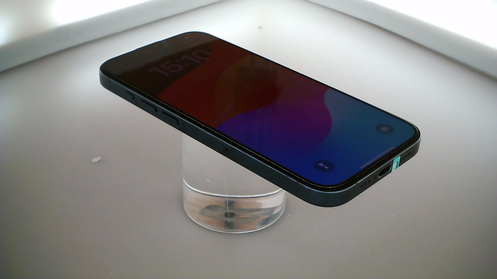 苹果【iPhone 15 Pro】5G全网通 蓝色钛金属 256G 国行 9成新 
