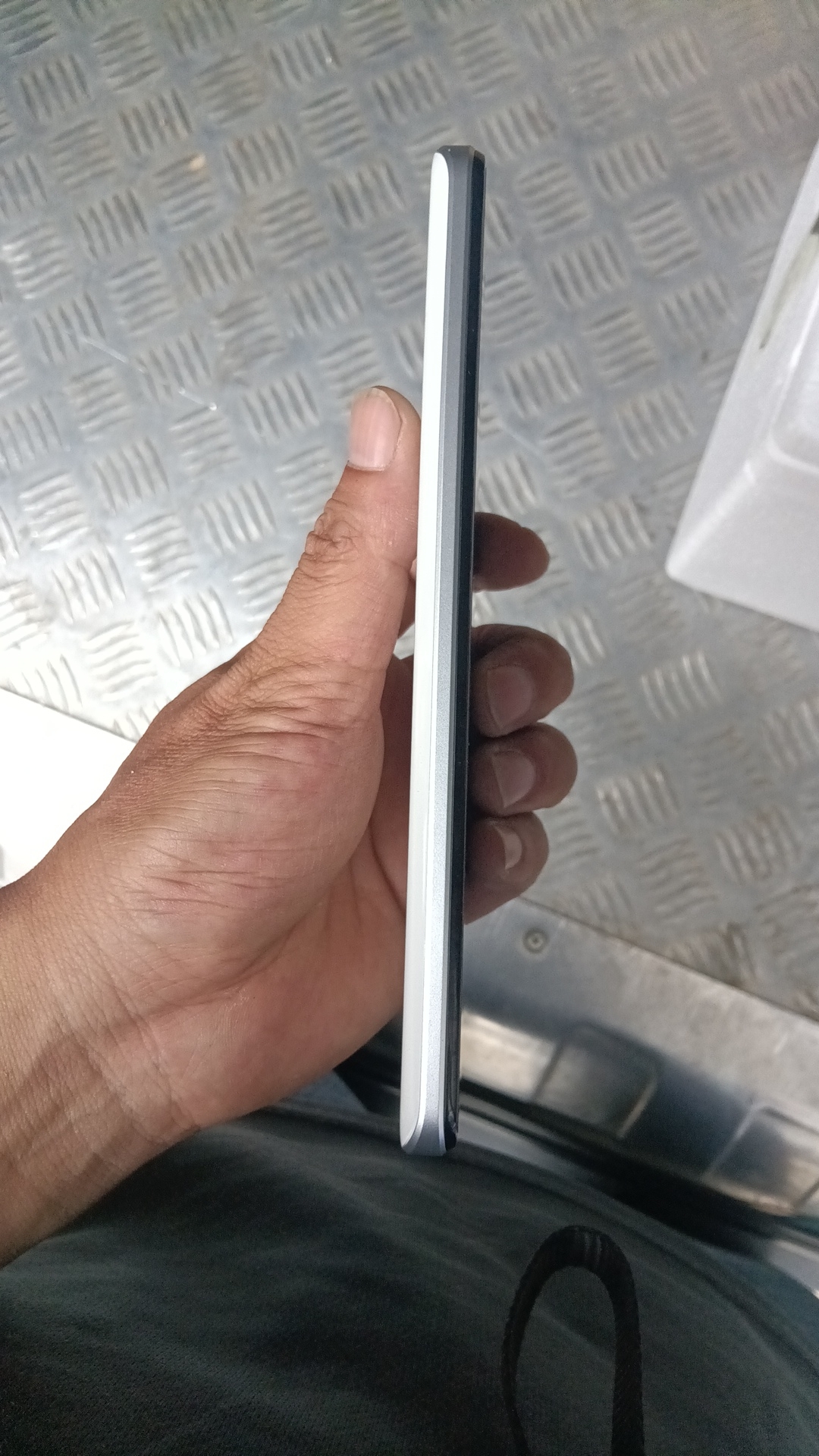 vivo【 iQOO Z8x】5G全网通 月瓷白 8G/128G 国行 95新 