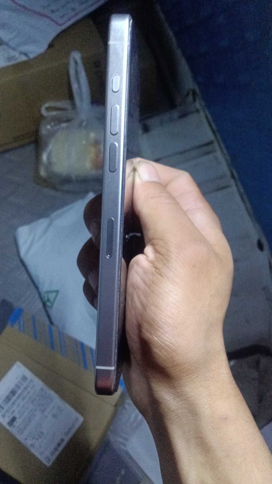苹果【iPhone 15 Pro Max】5G全网通 原色钛金属 256G 国行 95新 