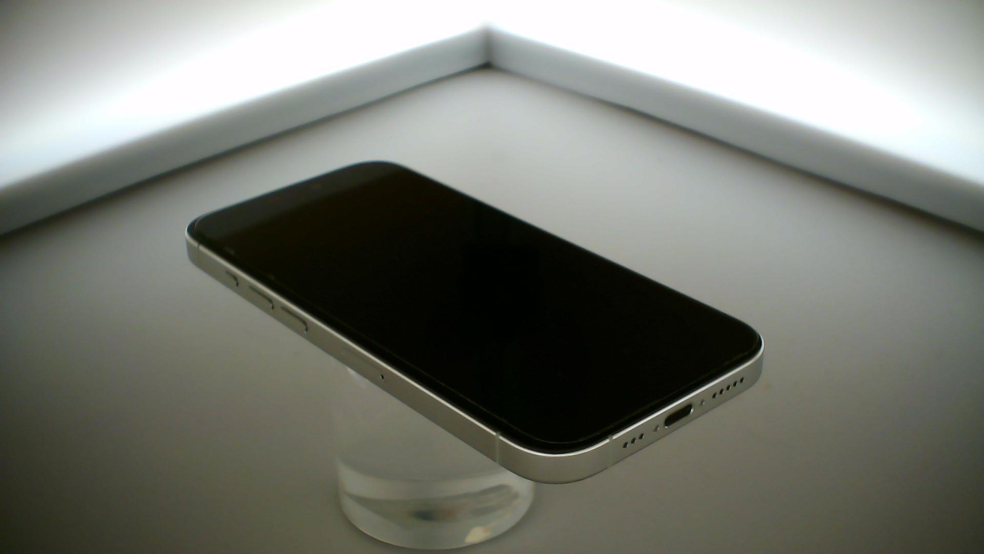 苹果【iPhone 15 Pro】5G全网通 白色钛金属 128G 国行 95新 