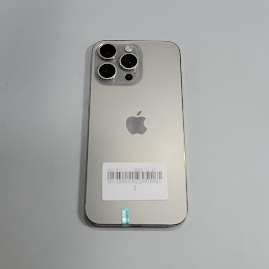 苹果【iPhone 15 Pro Max】95新 