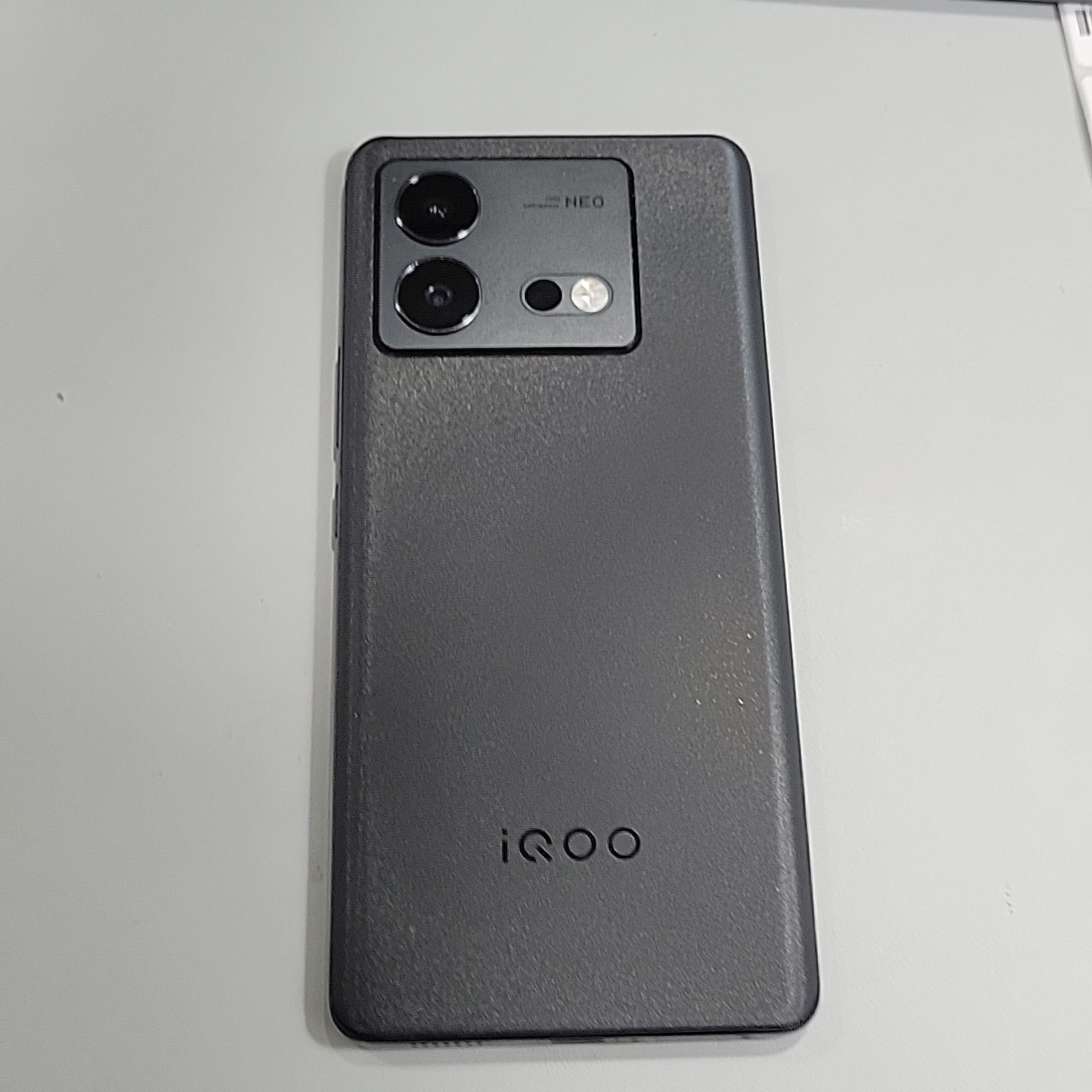 vivo【iQOO Neo8】8成新 