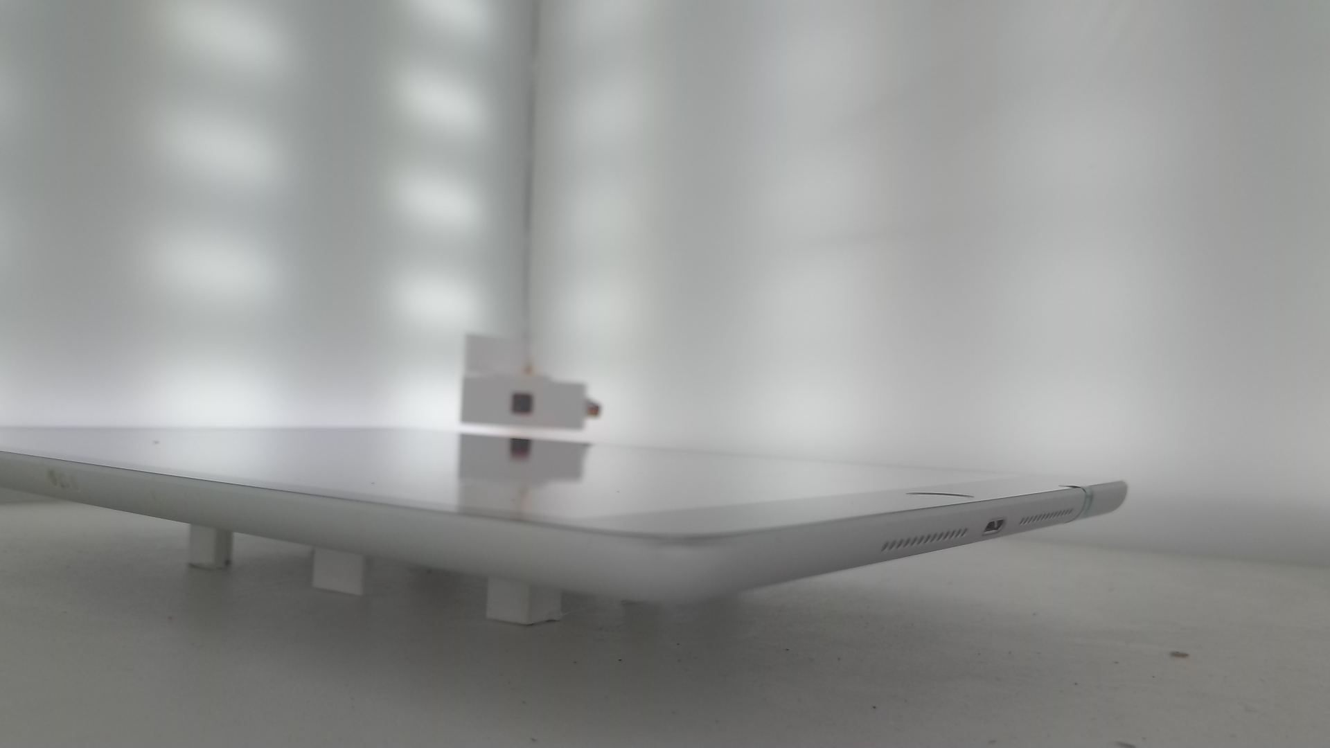苹果【iPad9 10.2英寸 21款】WIFI版 银色 256G 国行 9成新 