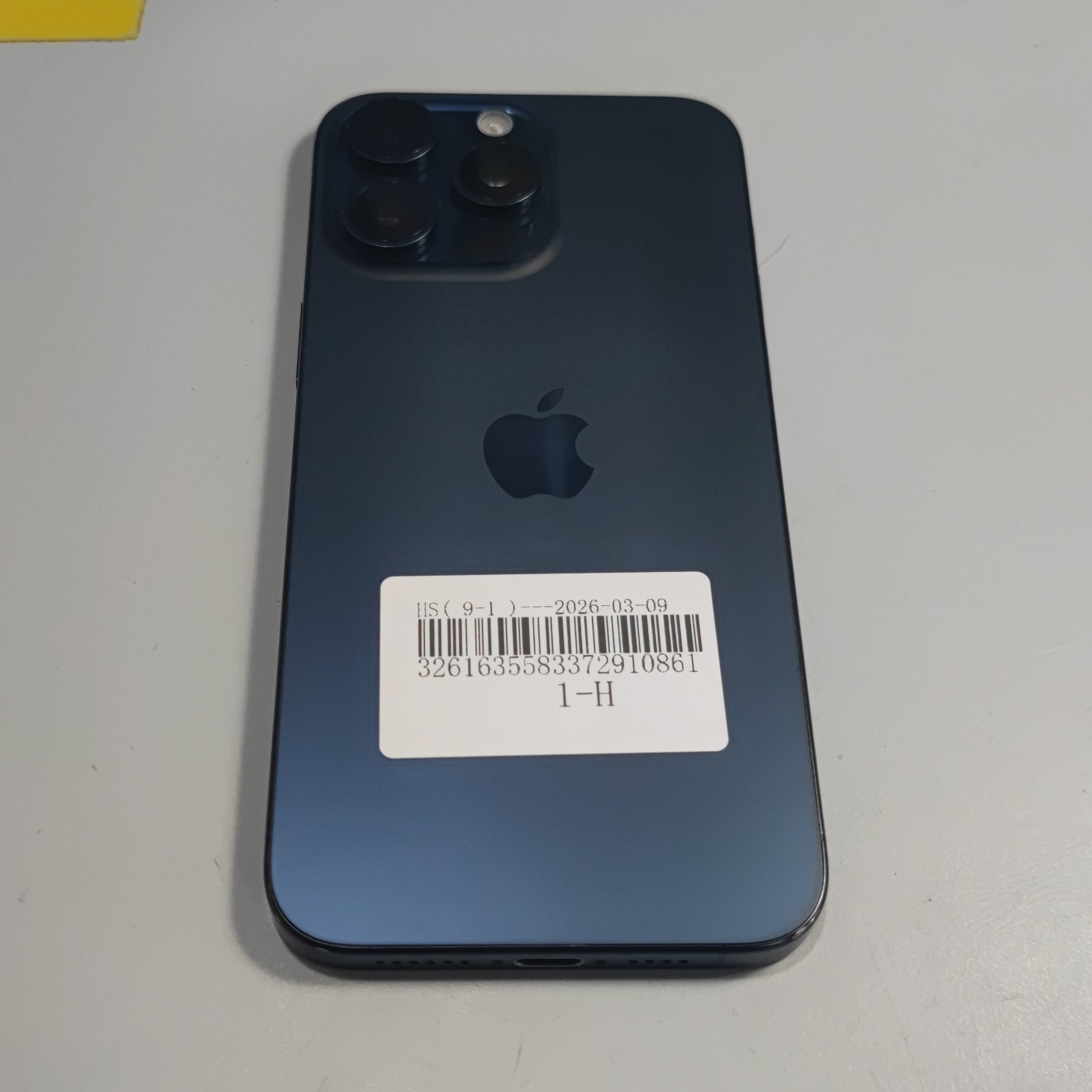 苹果【iPhone 15 Pro Max】8成新 