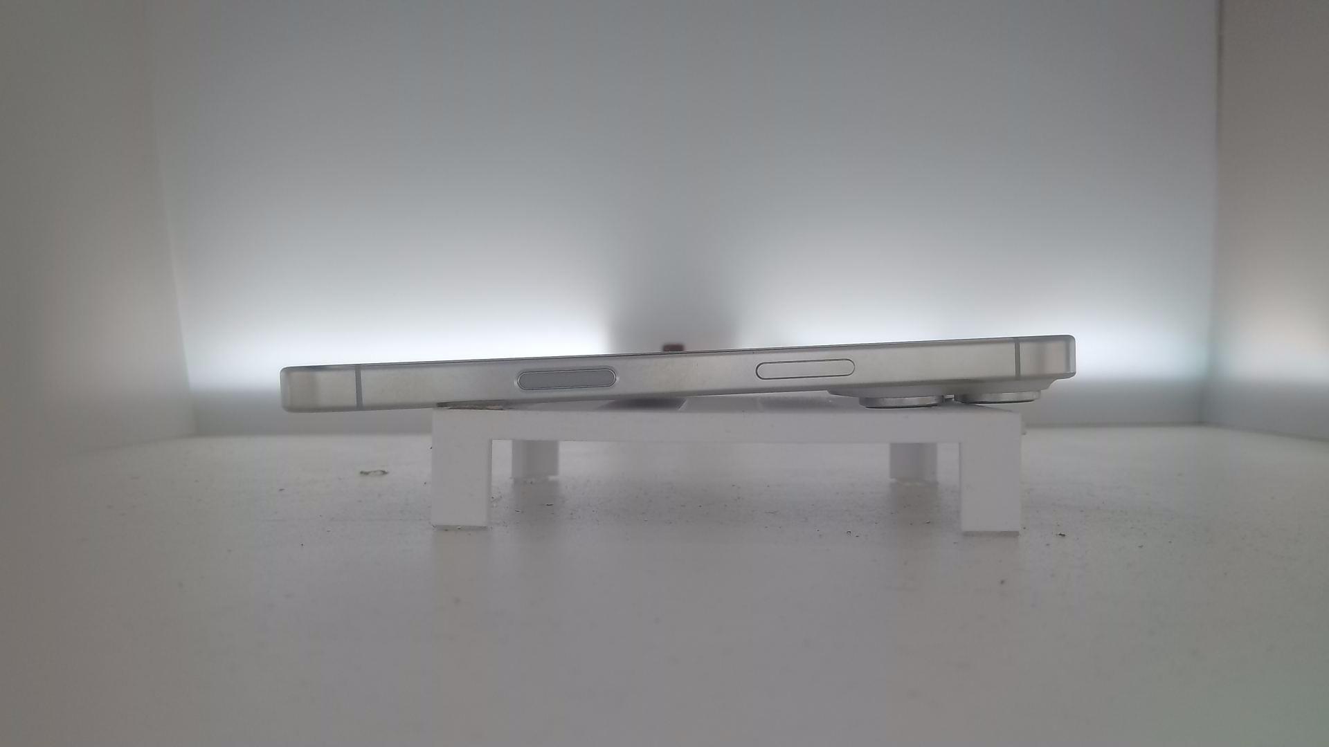 苹果【iPhone 16 pro】99新 