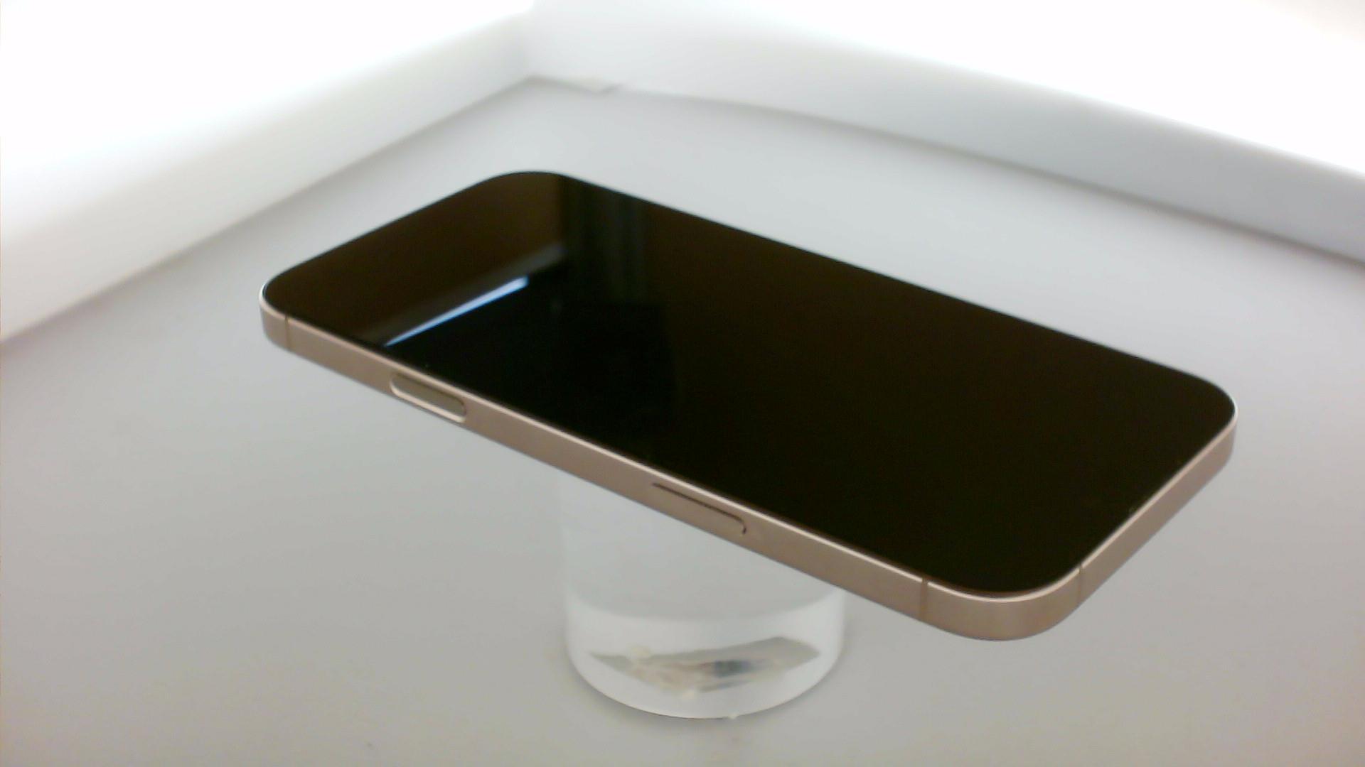 苹果【iPhone 16 pro max】95新 