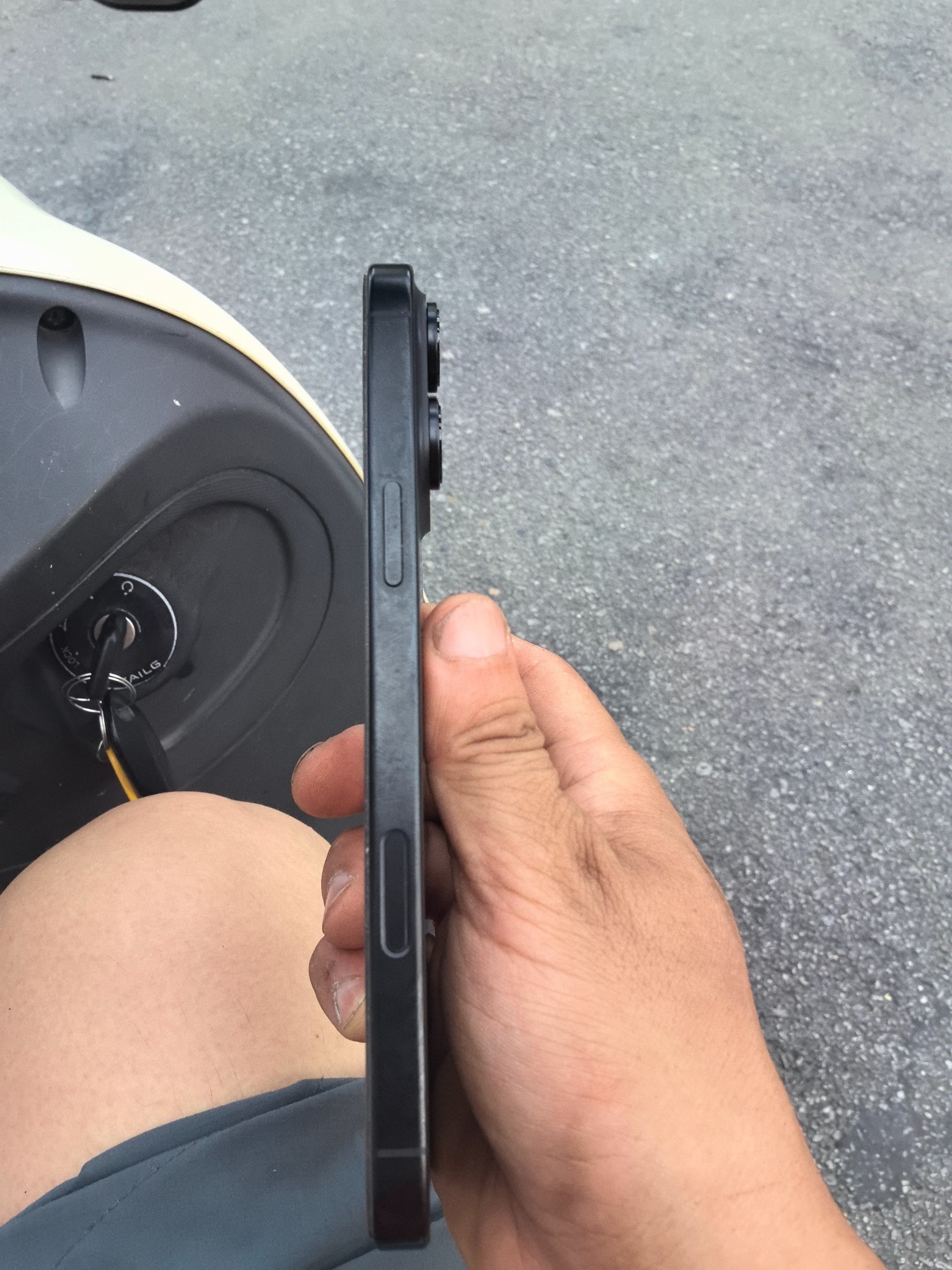 苹果【iPhone 16 pro max】5G全网通 黑色钛金属 512G 国行 95新 