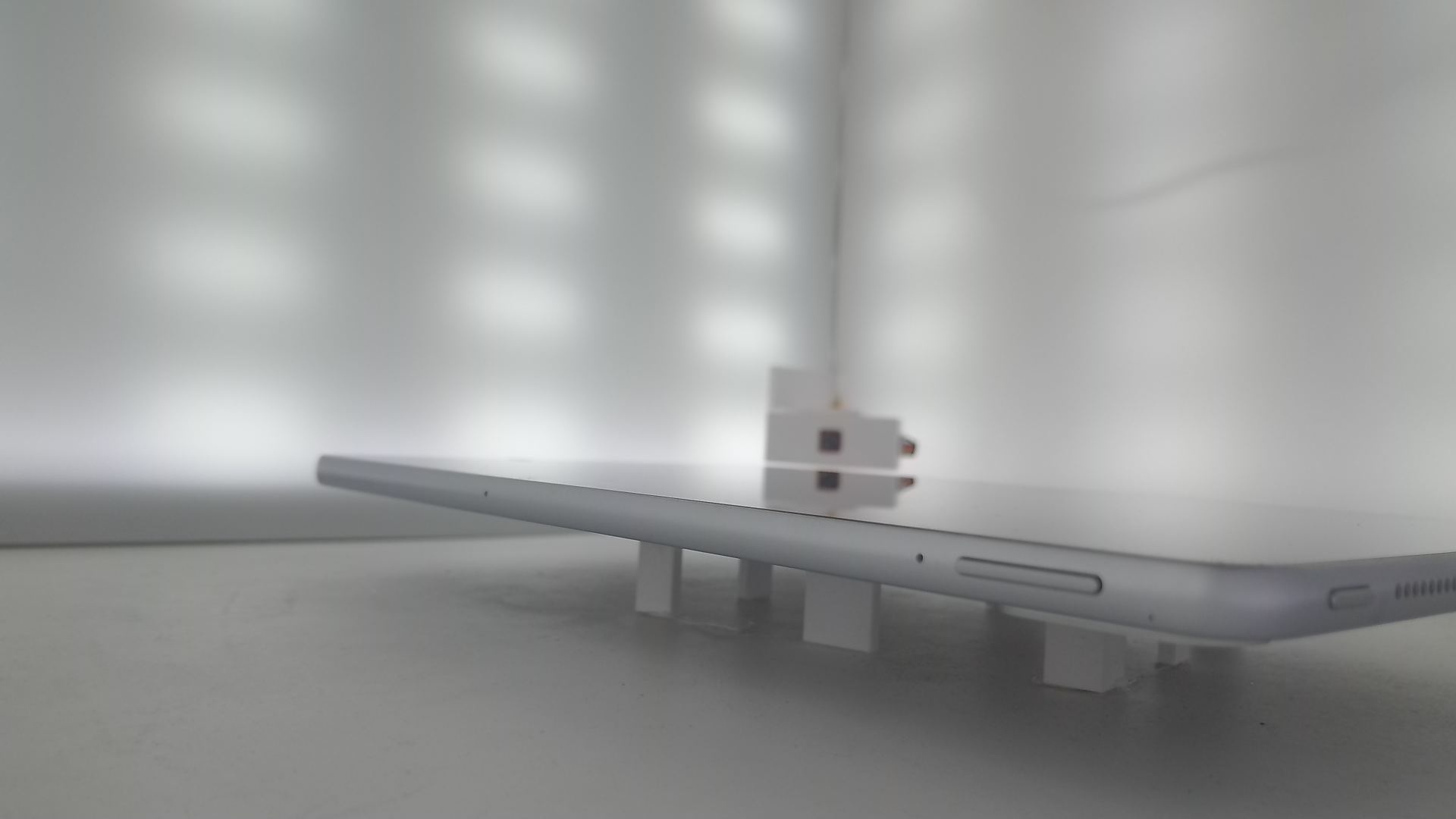 荣耀【荣耀平板 V7 10.4英寸】WIFI版 钛空银 4G/128G 国行 9成新 