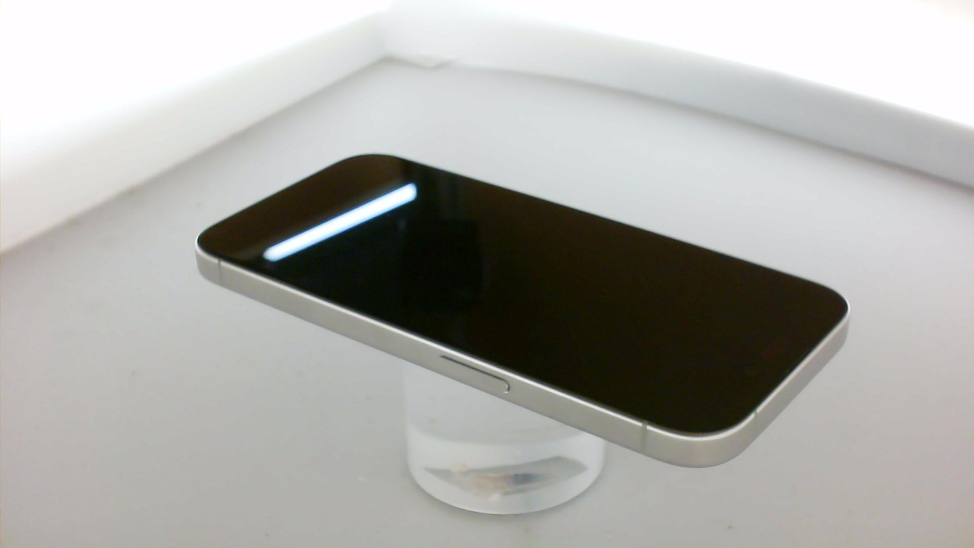 苹果【iPhone 15 Pro】8成新 