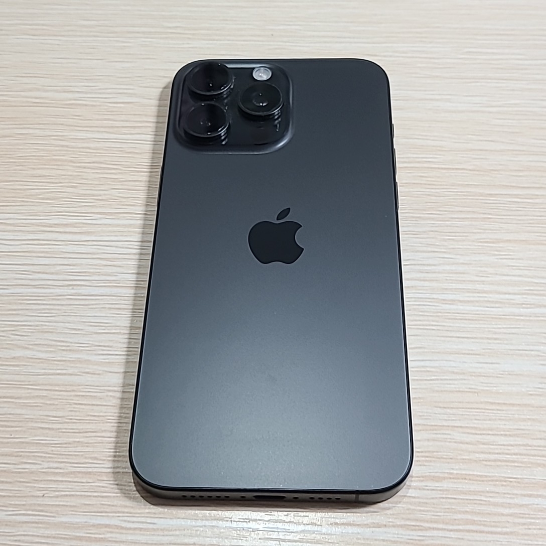苹果【iPhone 15 Pro Max】5G全网通 黑色钛金属 256G 国行 99新 