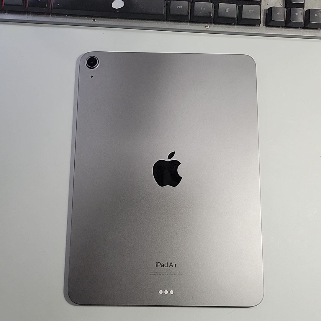 苹果【iPad Air5】WIFI版 深空灰 256G 国行 8成新 