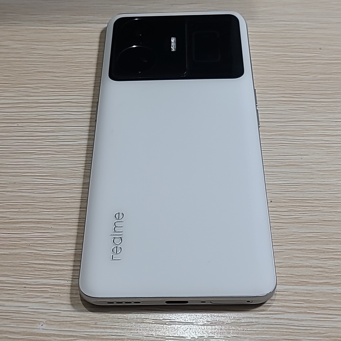 realme【 真我GT Neo5 150W】5G全网通 圣境白 12G/256G 国行 9成新 
